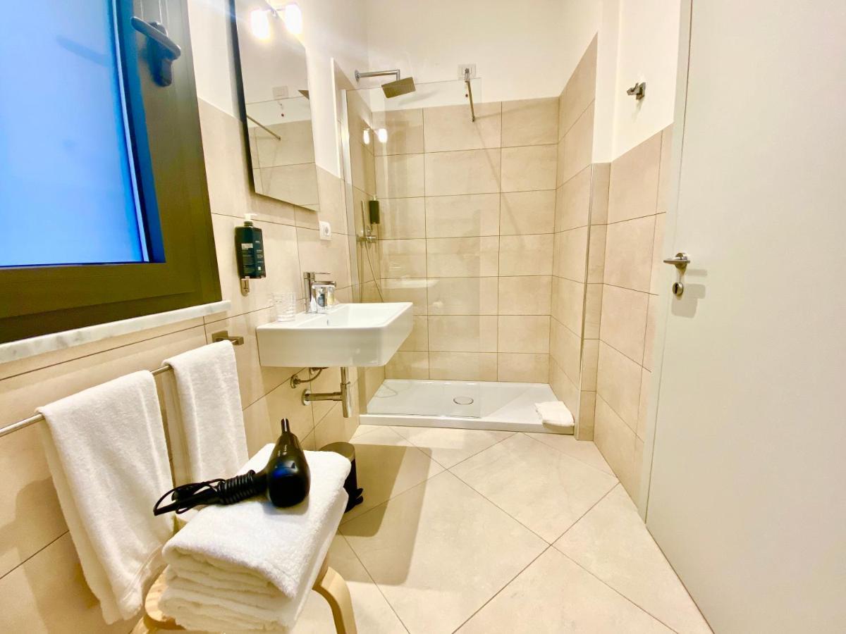 Palazzina B - Smart Rooms Genova Kültér fotó